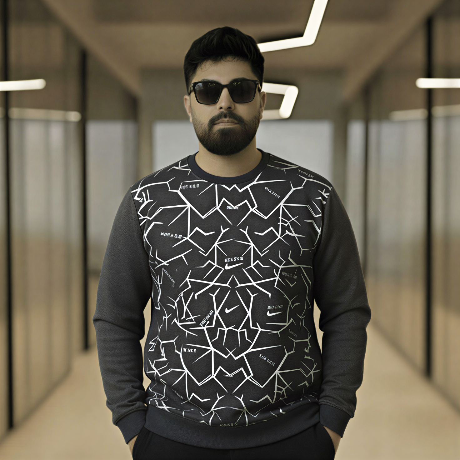 Men's Gray & White Geometric Graphic Crewneck Sweatshirt